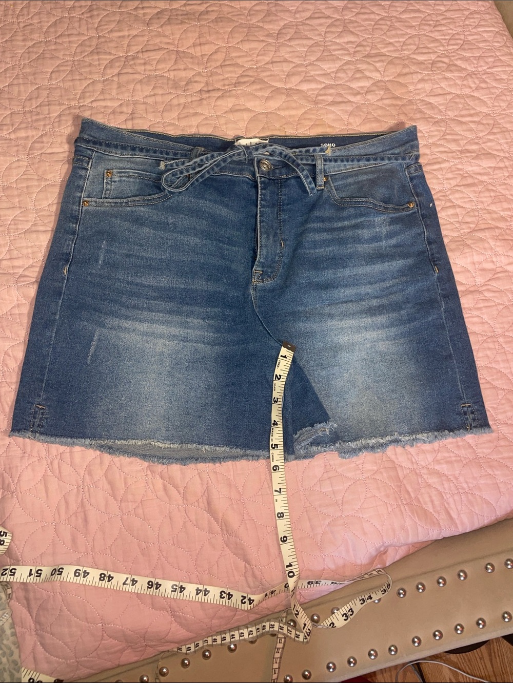 Nicole Miller Raw Hem High-Rise Denim Shorts - Blue - Picture 12 of 12